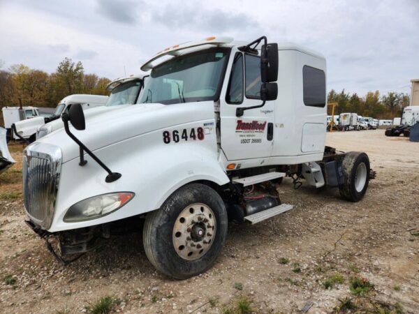 2011 International Sleeper - Image 2