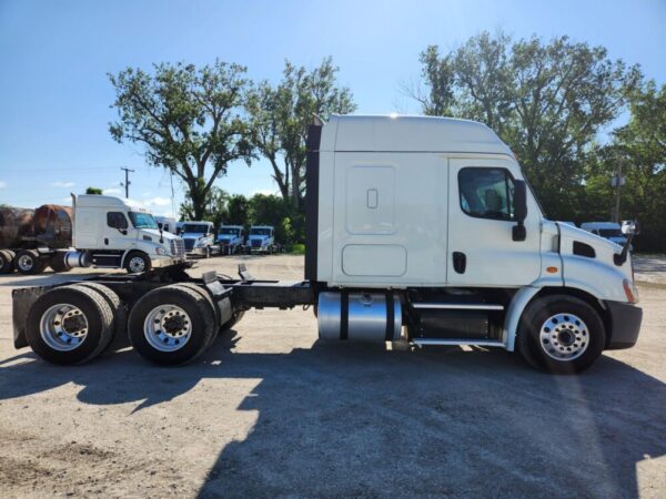 2018 Freightliner Sleeper